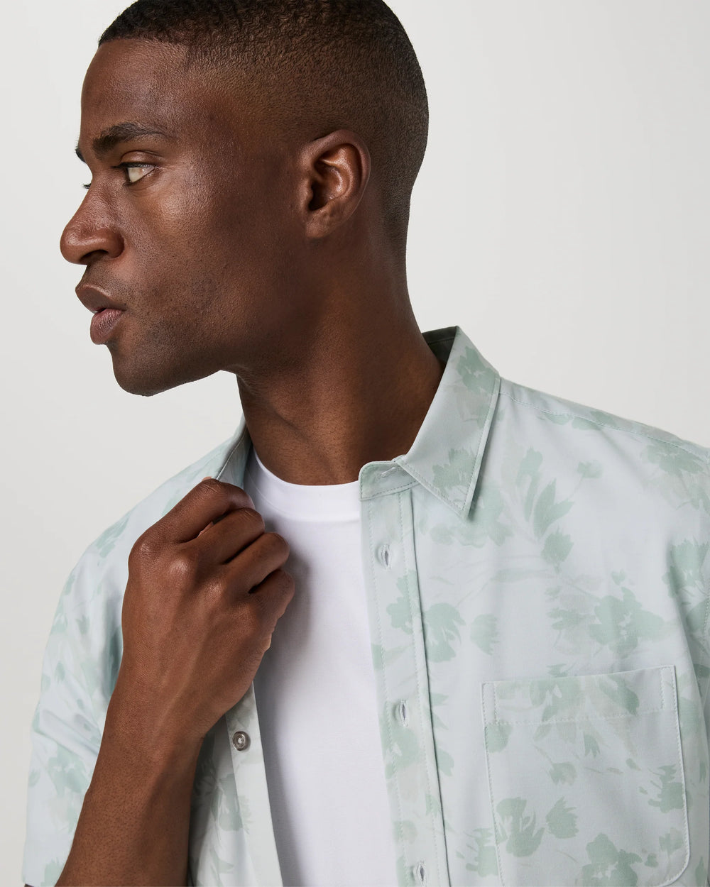 Vuori Men's Short Sleeve Bridge Button Down - Storm Blue Fleur - Sun Diego Boardshop