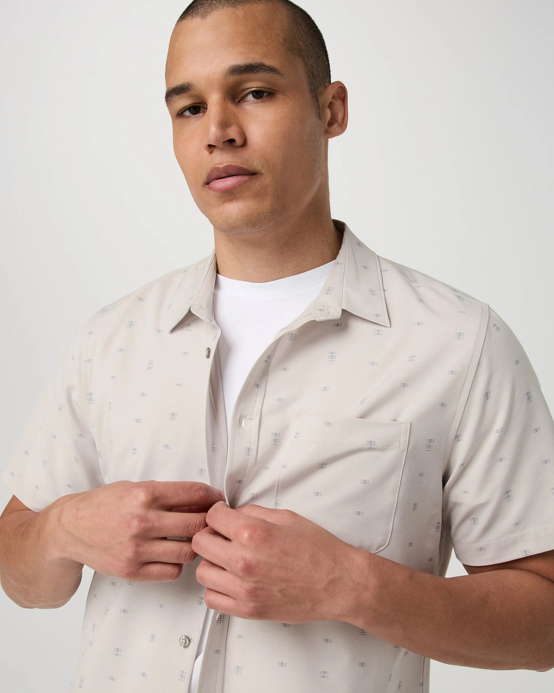 Vuori Men's Short Sleeve Bridge Button Down - Salt Stone - Sun Diego Boardshop