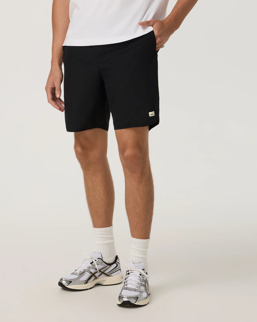 Vuori Men's Banks Session Short Unlined 7" - Black - Sun Diego Boardshop