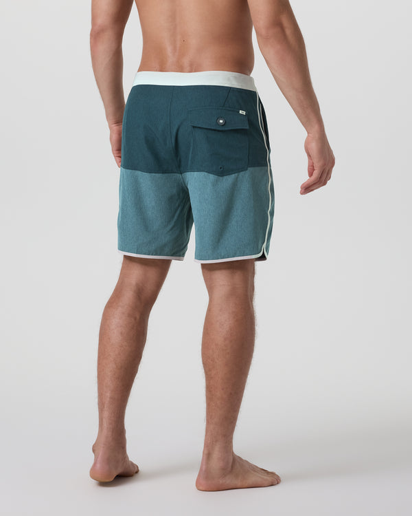 Vuori Cruise Boardshort - Deep Sea Colorblock - Sun Diego Boardshop
