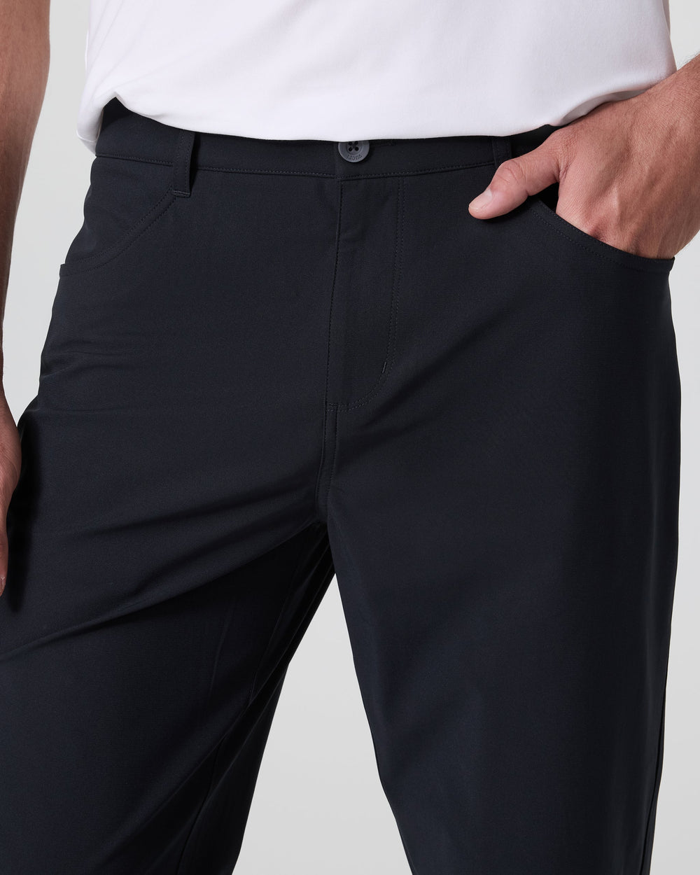 Vuori Men's Meta Pant Classic Fit 32" - Black - Sun Diego Boardshop