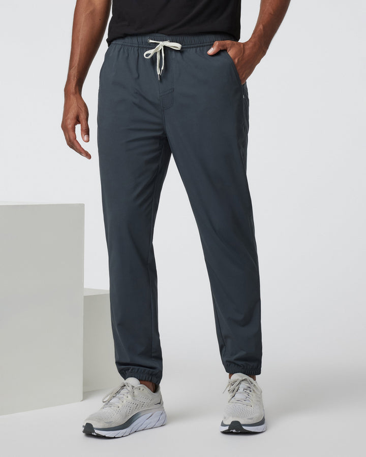 Vuori Men's Kore Jogger - Charcoal - Sun Diego Boardshop