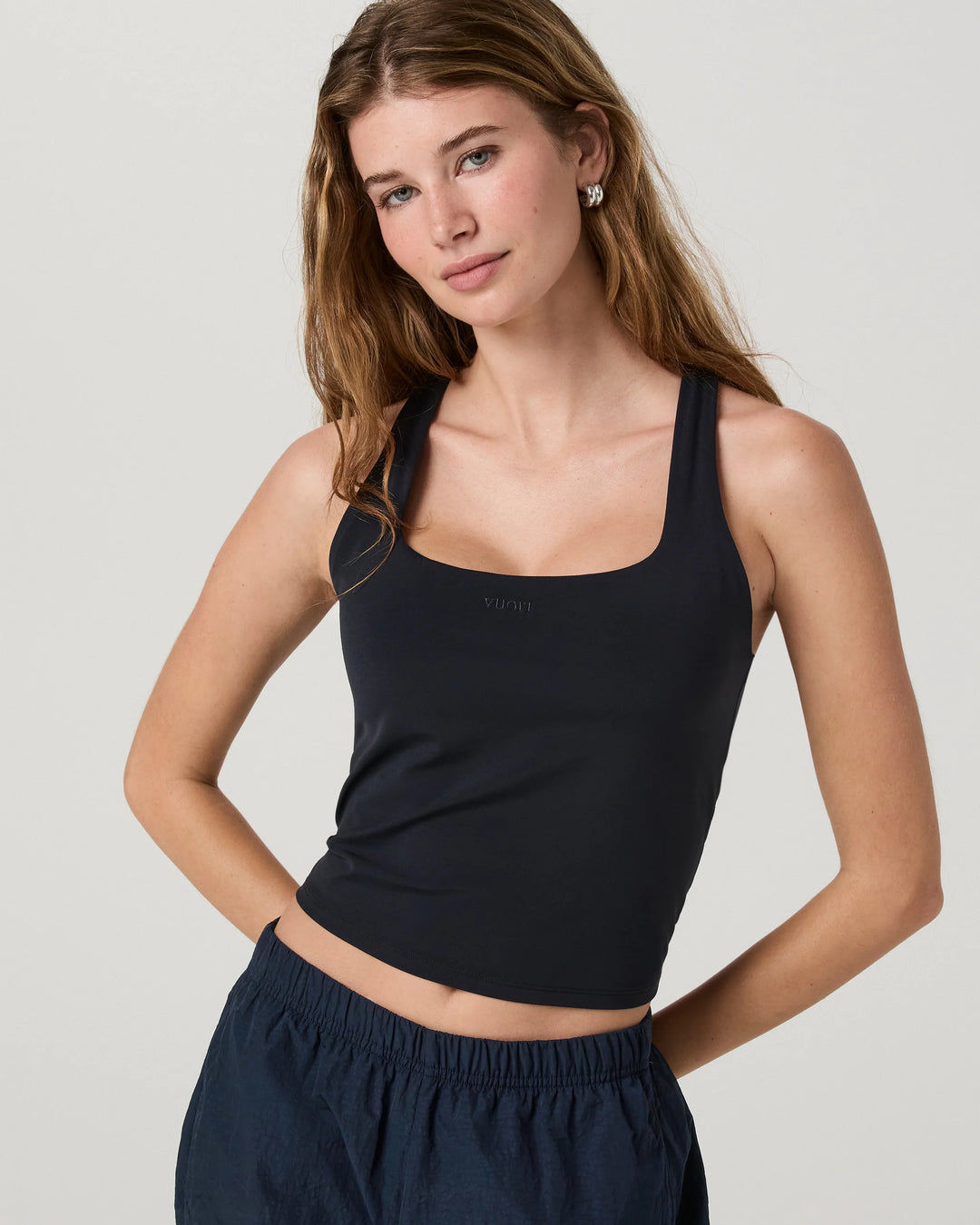 Vuori Women's AllTheForm Logo Tank - Ink - Sun Diego Boardshop