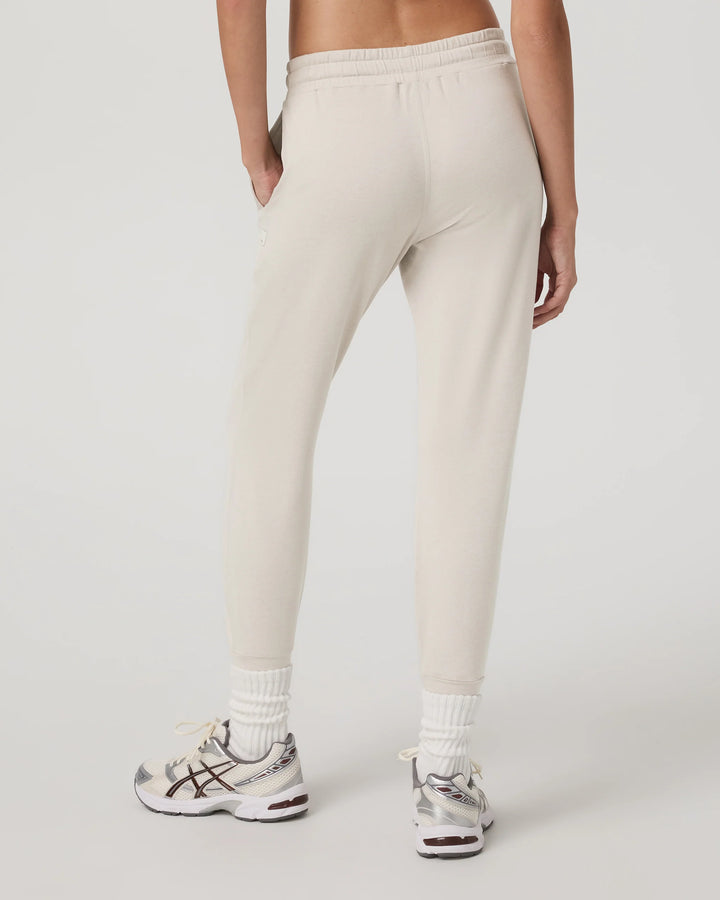 Vuori Women's Performance Jogger - Ecru Heather - Sun Diego Boardshop