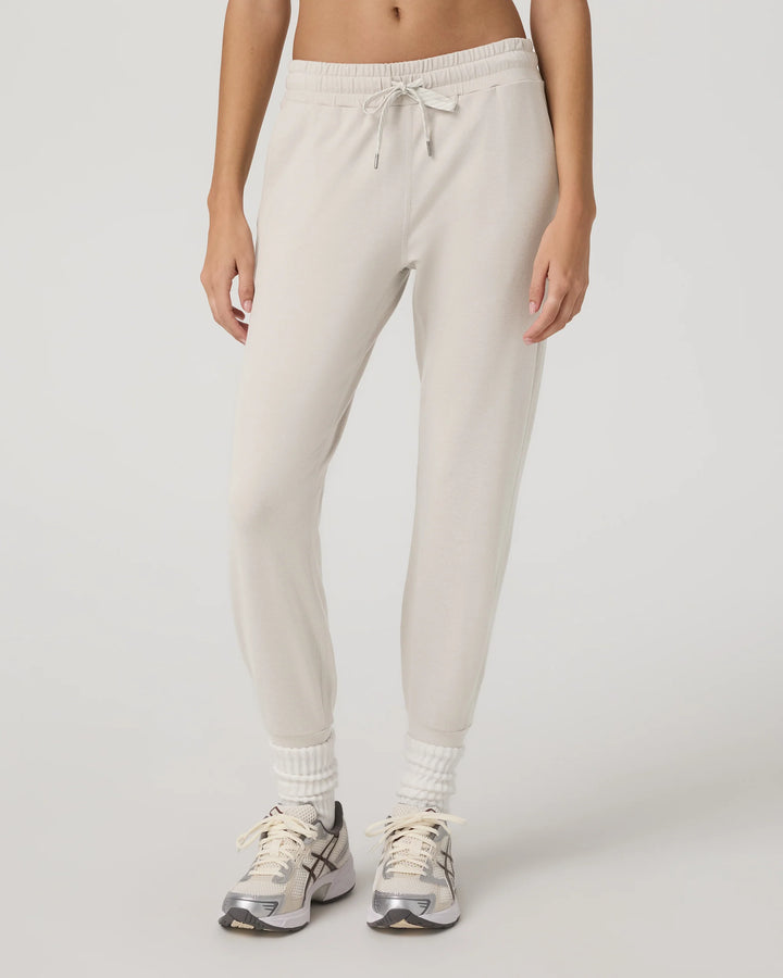 Vuori Women's Performance Jogger - Ecru Heather - Sun Diego Boardshop