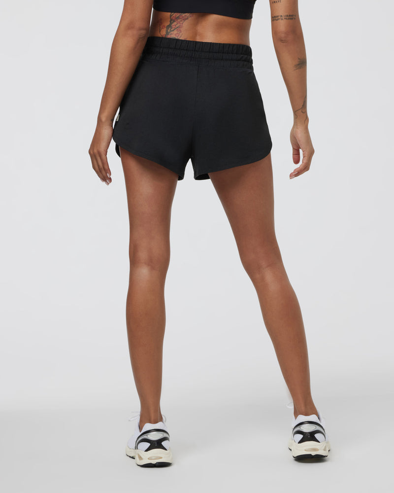 Vuori Halo Performance Short 2.0 - BLACK HEATHER - Sun Diego Boardshop