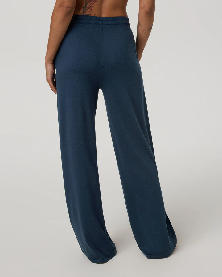 Vuori Women's Halo Essential Wideleg Pant - Blue Coast Heather - Sun Diego Boardshop