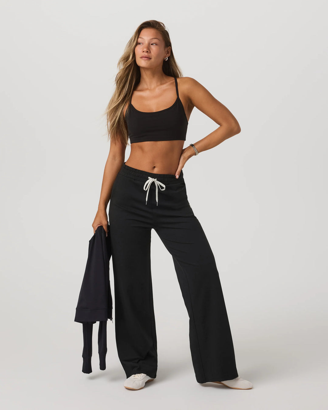 Vuori Women's Halo Essential Wideleg Pant - Black Heather - Sun Diego Boardshop