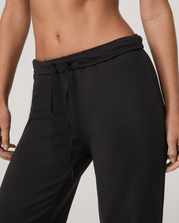 Vuori Halo Modern Straight Leg Pant - Solid Black - Sun Diego Boardshop