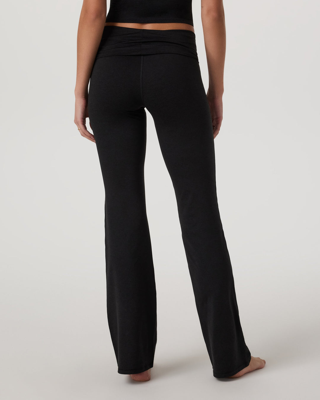 Vuori Women's Halo Foldover Legging - Black Heather - Sun Diego Boardshop