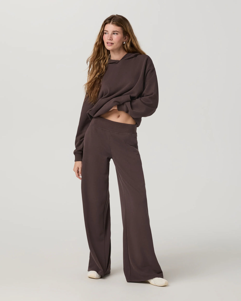 Vuori Women's Sedona Midrise Wideleg Sweatpant - French Roast - Sun Diego Boardshop
