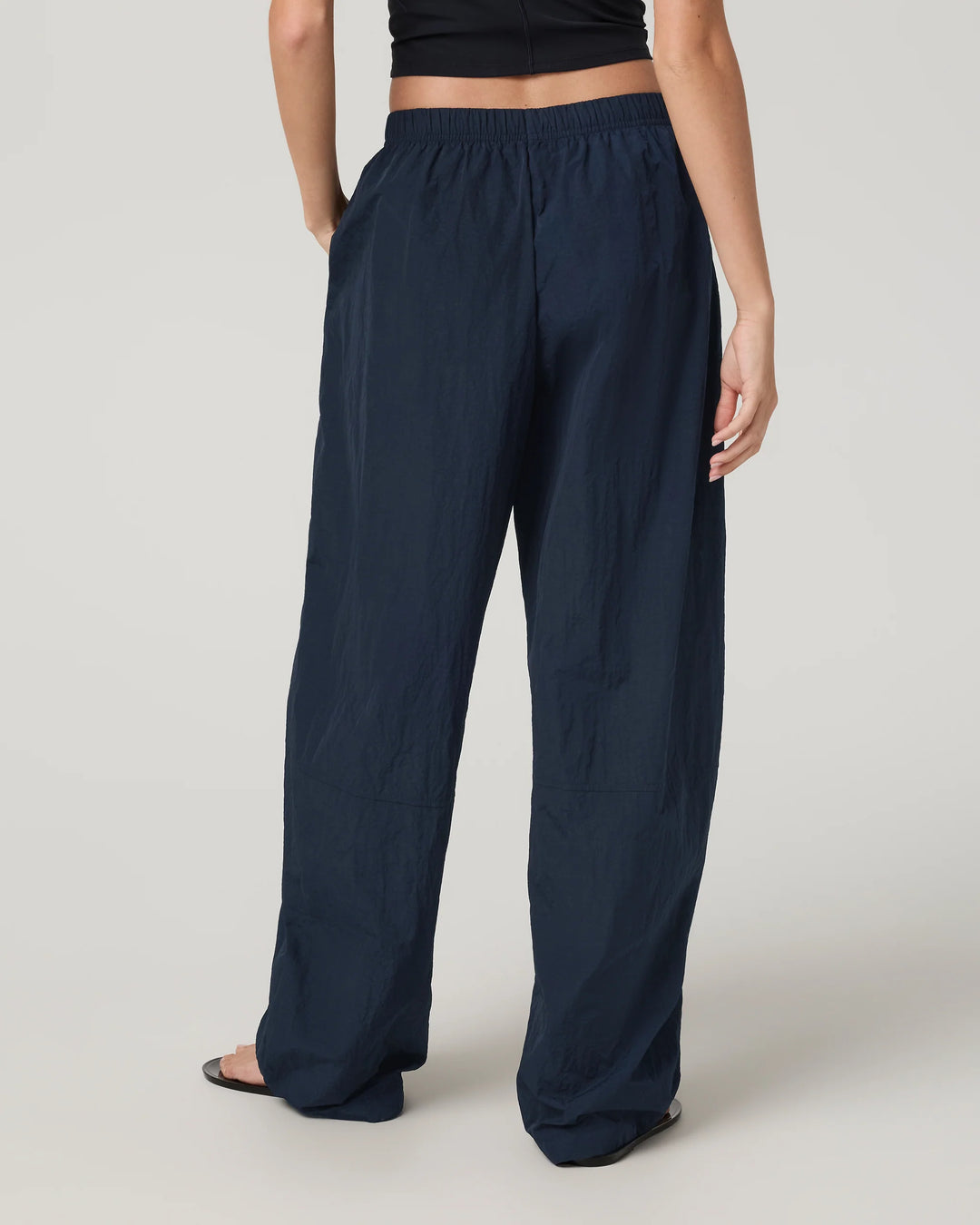 Vuori Women's Retrograde Track Pant - Ink - Sun Diego Boardshop