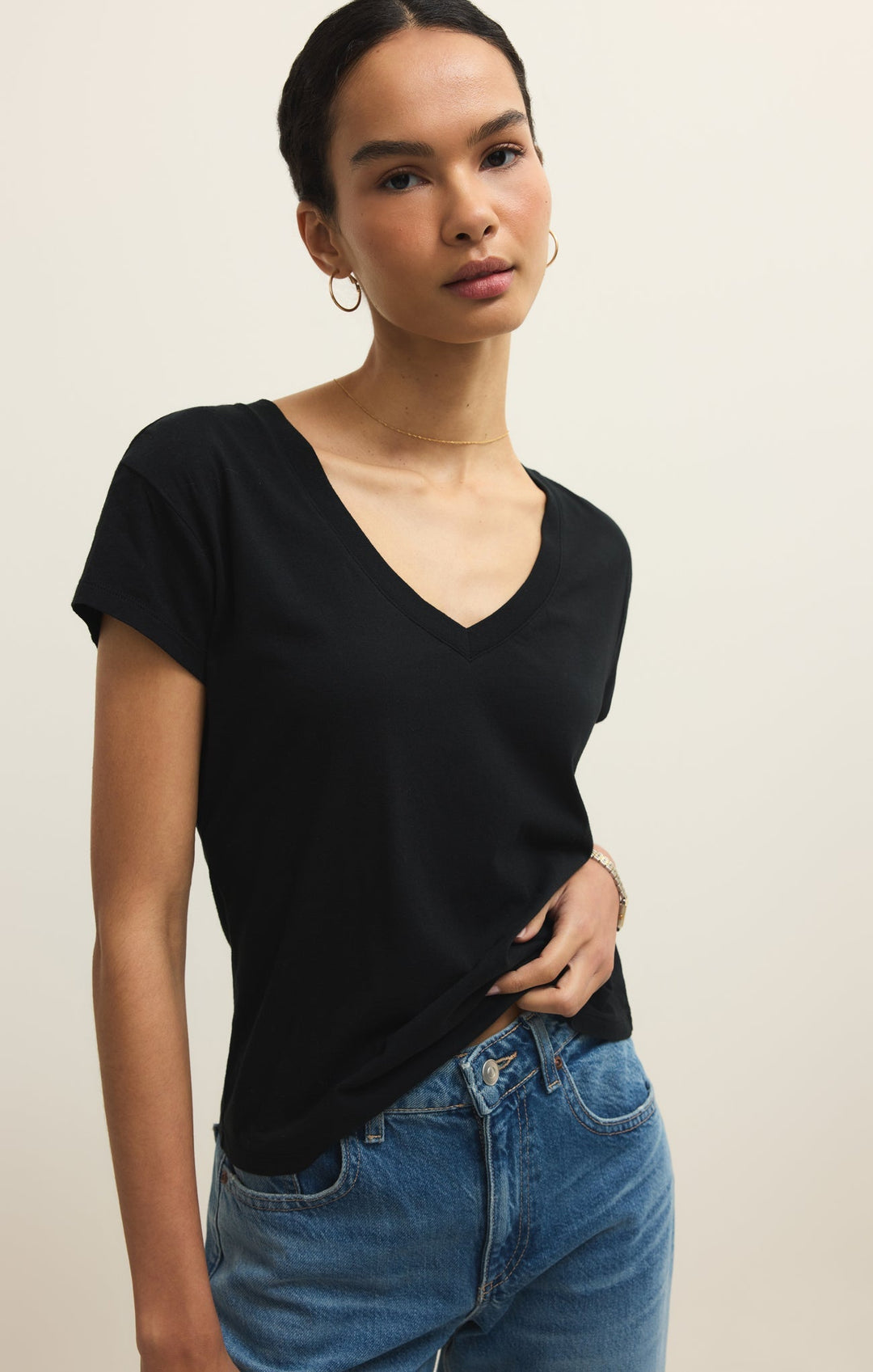 Z-Supply Women's Modern V-Neck Tee - Black - Sun Diego Boardshop