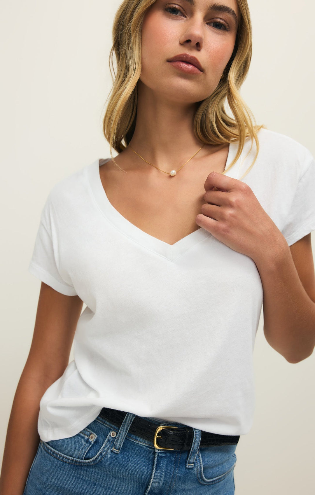 Z-Supply Women's Modern V-Neck Tee - White - Sun Diego Boardshop