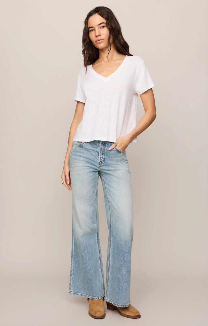 Z Supply Women's Nomad Slub V-Neck Tee - White - Sun Diego Boardshop