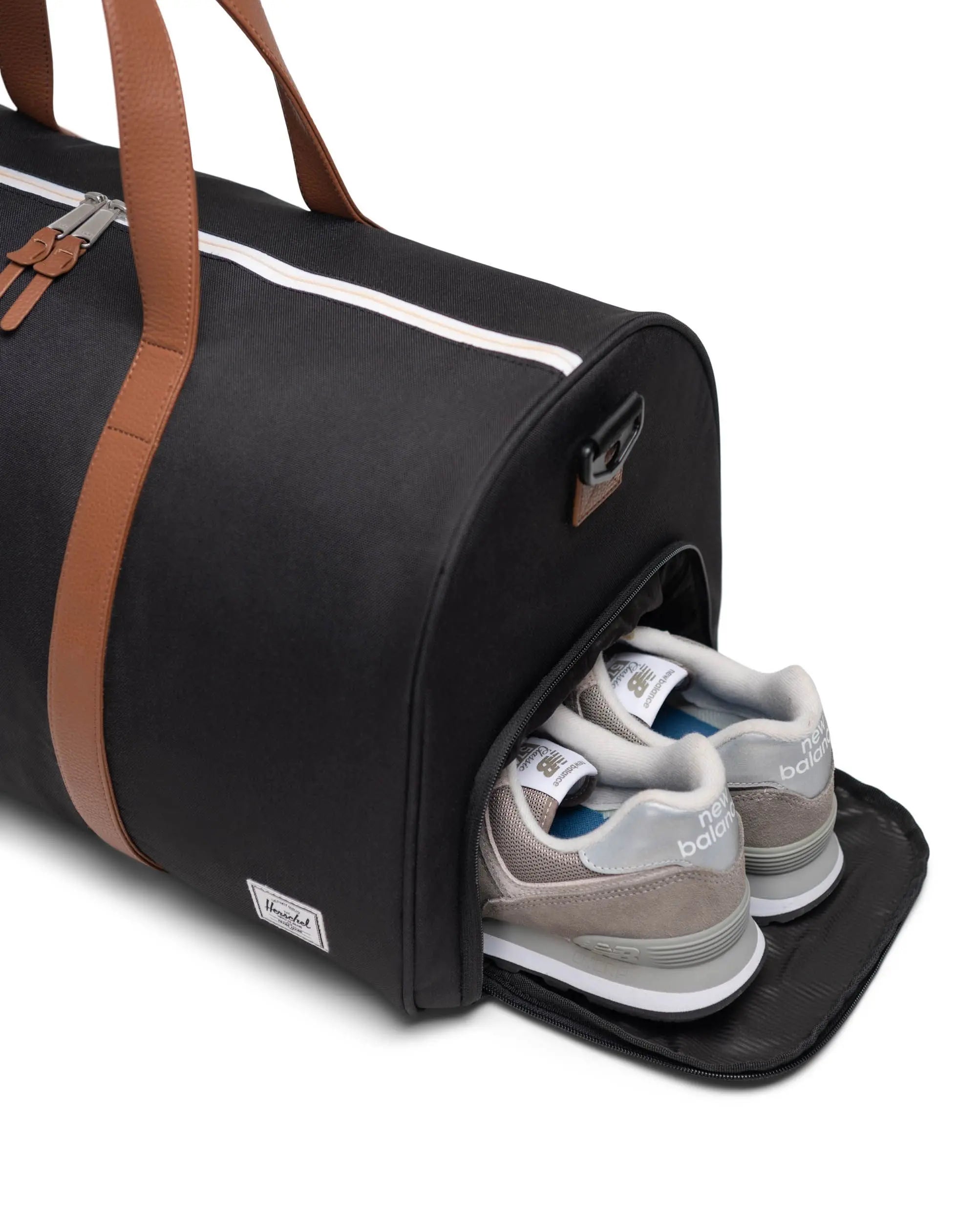 Herschel cheap novel navy