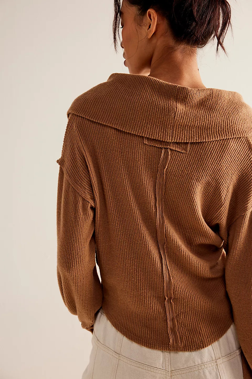 tobacco colored sweater Silk Crewe Long Sleeve dry flat Cashmere Crew Neck Sweater In